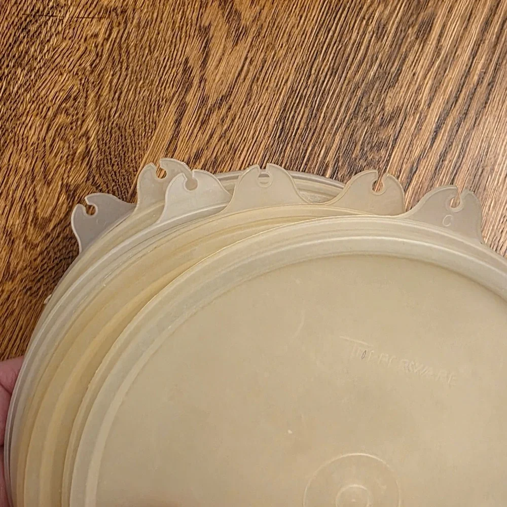 6 Pc Tupperware Vintage Replacement C Lids Sheer‎ White Scalloped Tab 6